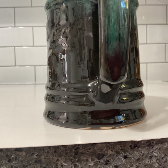 VTG Blue Mountain Pottery Art Pottery Large Beer Stein Maple Leaf Motif - Picture 6 of 9